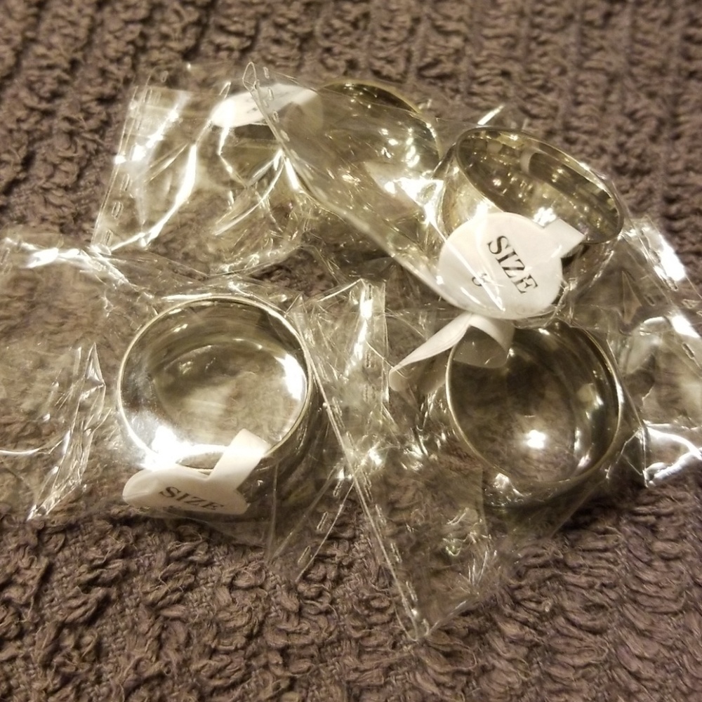 Lot of 4 stainless steel 8mm rings